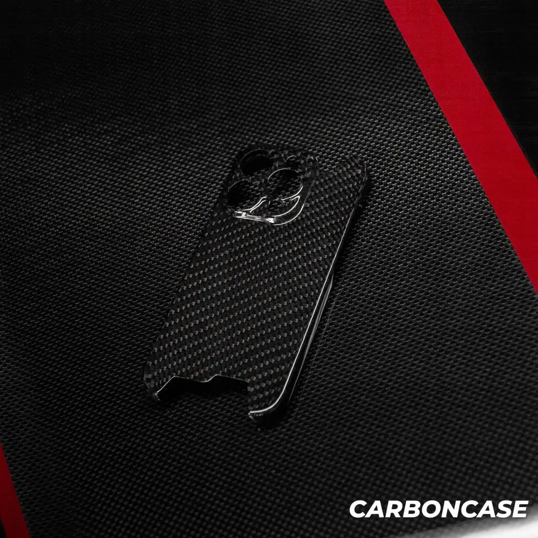 Coque iPhone en fibre de carbone intégrale